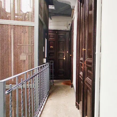 Apartment Conte *