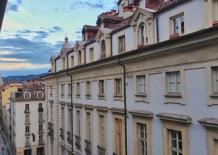 Conte By Wonderful Italy Turin